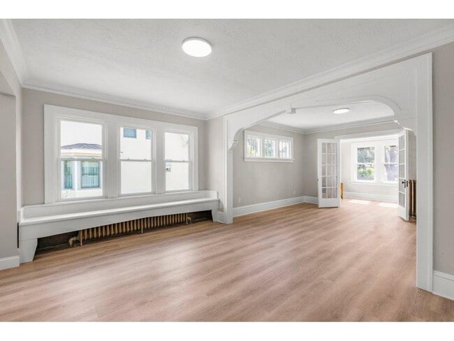 Building Photo - 1257 Palace Ave