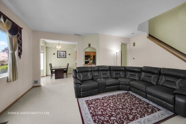 Building Photo - 1058 Delta Dr