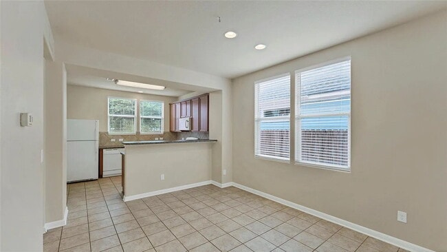 Building Photo - 334 Newberry Tr
