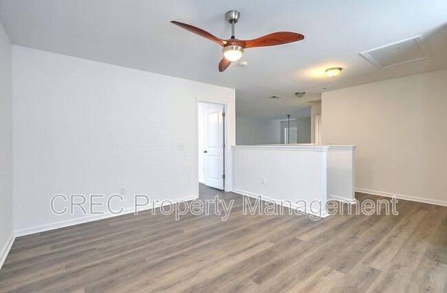 Building Photo - 459 Green Park Ln