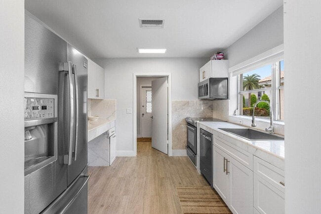 Building Photo - 900 Marble Way