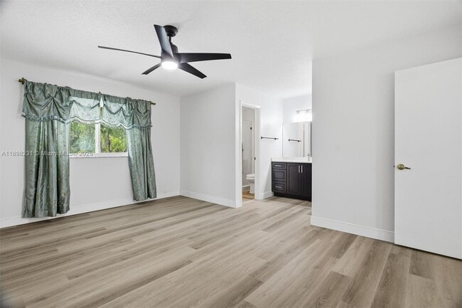 Building Photo - 12153 SW 49th Ct