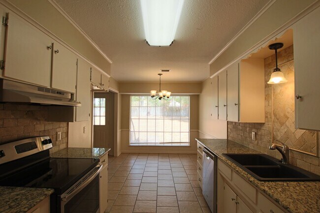 Building Photo - 316 Clemson Dr
