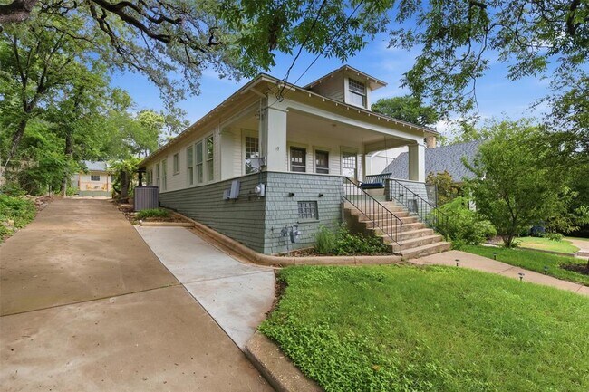 Building Photo - 608 Harthan St