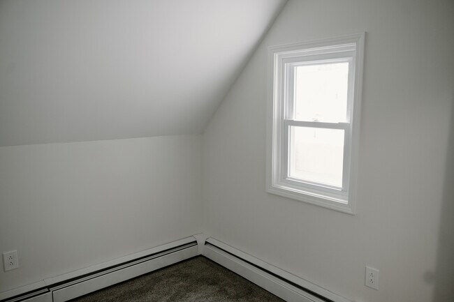 Building Photo - 354 Terrace Blvd