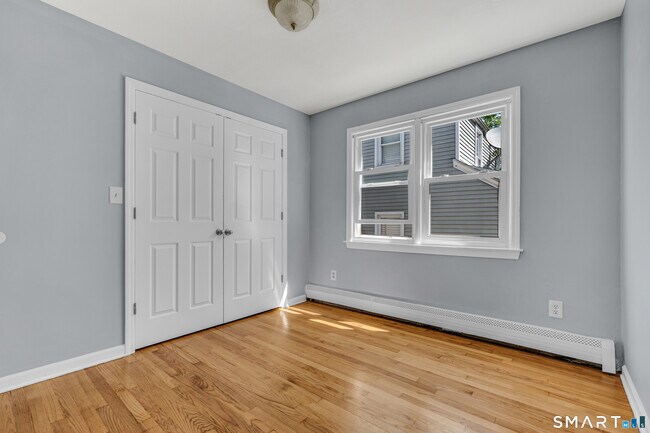 Building Photo - 509 Westfield Ave