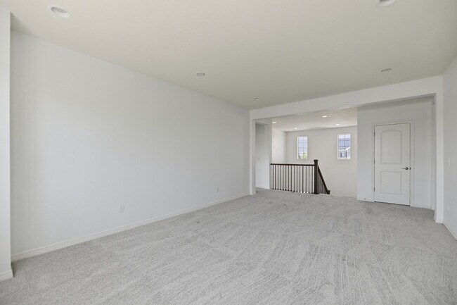Building Photo - $4,340.95, 5 Beds - 3.5 Bath, Single Family Home in Broomfield with Pool Access!