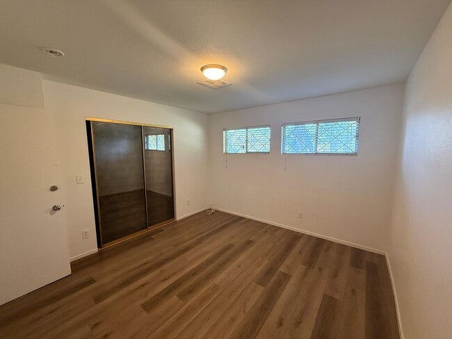 Building Photo - Charming Home in Central Las Vegas