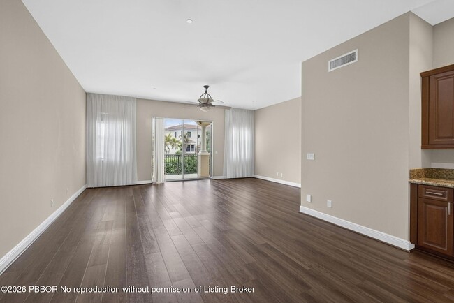 Building Photo - 803 del Sol Cir