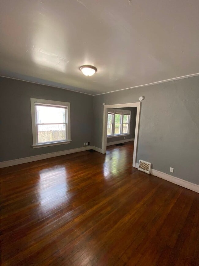 Building Photo - 2209 Farnam St