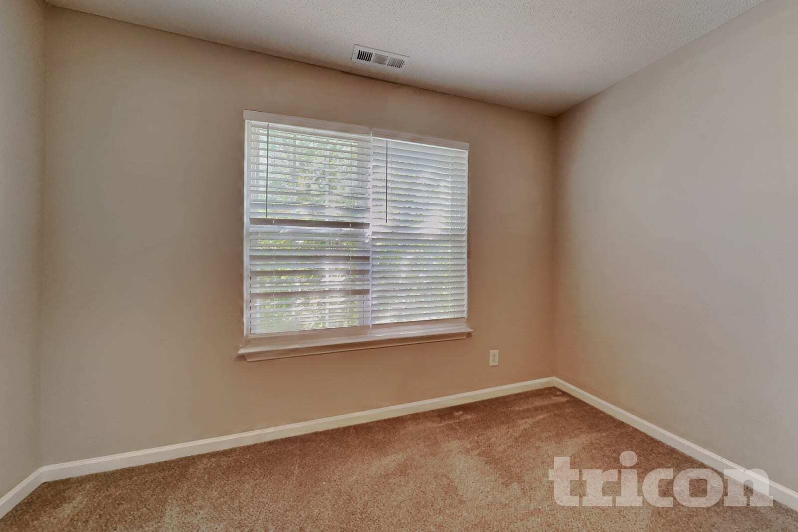 Building Photo - 1709 Fern Hill Dr