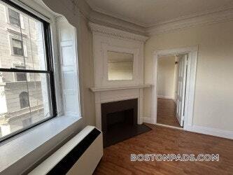Building Photo - 62 Boylston St