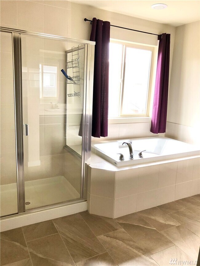 Building Photo - 20309 79th St Ct E