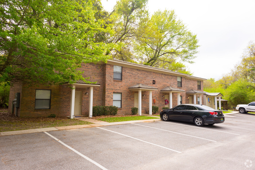 Primary Photo - Greenbriar Townhomes