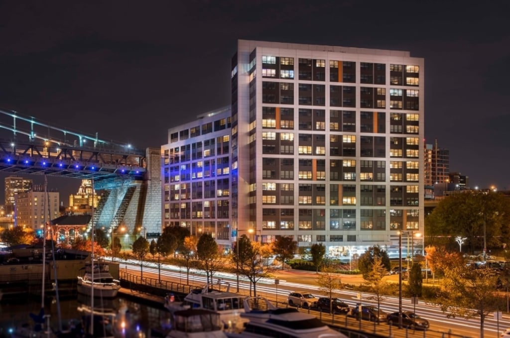 Building Photo - 250 N Christopher Columbus Blvd