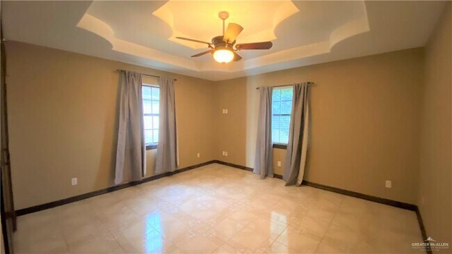 Building Photo - 703 Delta Dr