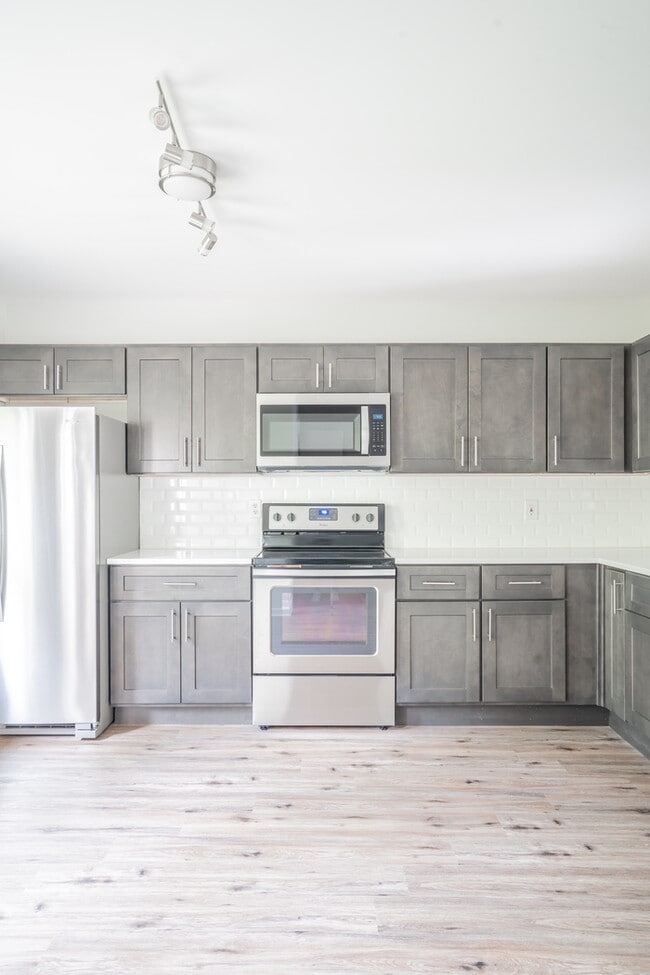 Primary Photo - Spacious & Upgraded Luxury Home