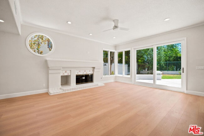 Building Photo - 4324 Park Verdi