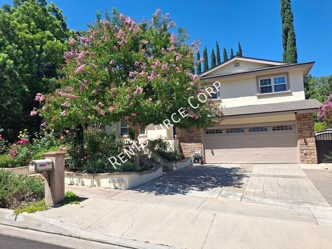 Building Photo - 26421 Torrey Pines Dr