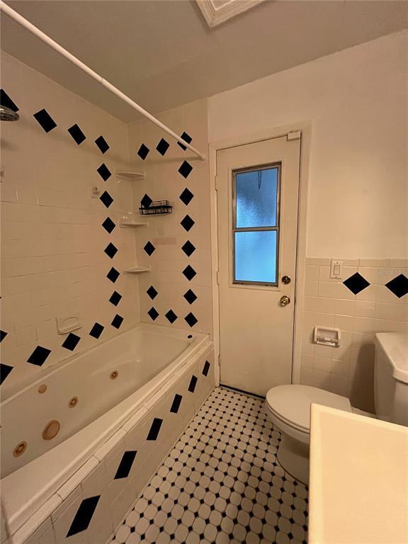 Building Photo - 3222 Hammersmith Rd