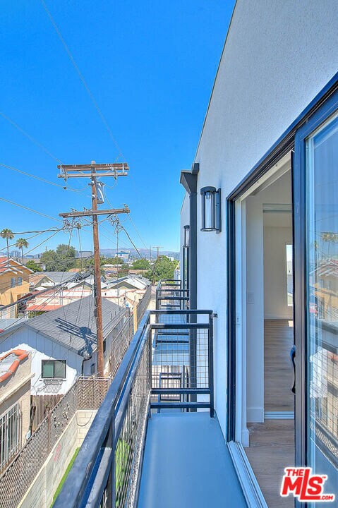 Building Photo - 1015 Wilton Pl