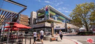 Building Photo - 6020 S Seabluff Dr