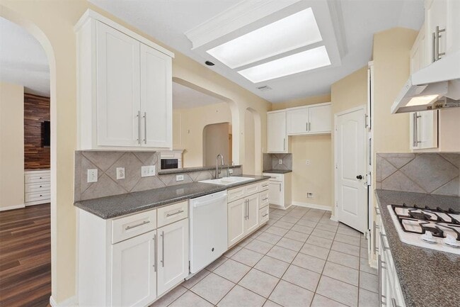 Building Photo - 4123 Stoneburg Dr
