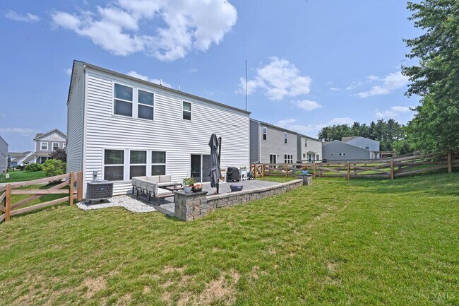 Building Photo - 5595 Noble Ct