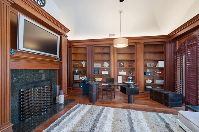 Building Photo - 16210 Via Cazadero