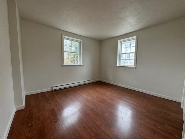 Building Photo - 17 Sinai Cir