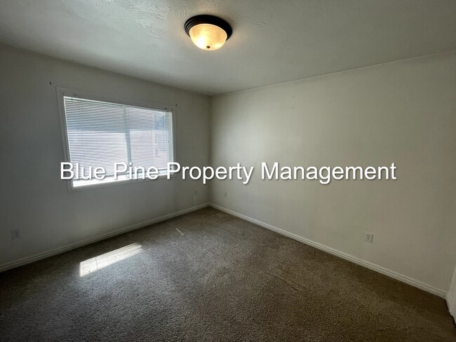 Building Photo - 3156 Chasewood Dr