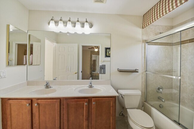 Building Photo - 8273 Emerald Winds Cir