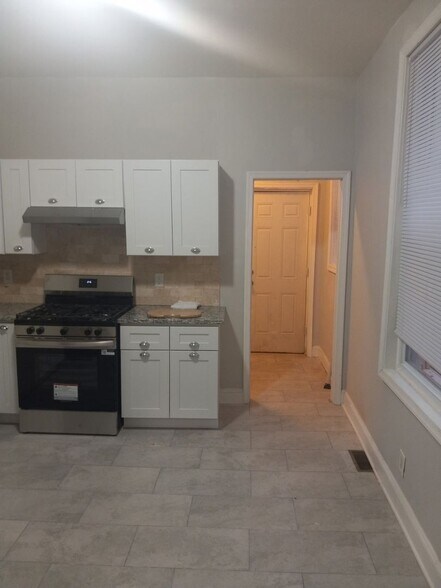 Building Photo - 2561 N 29th St