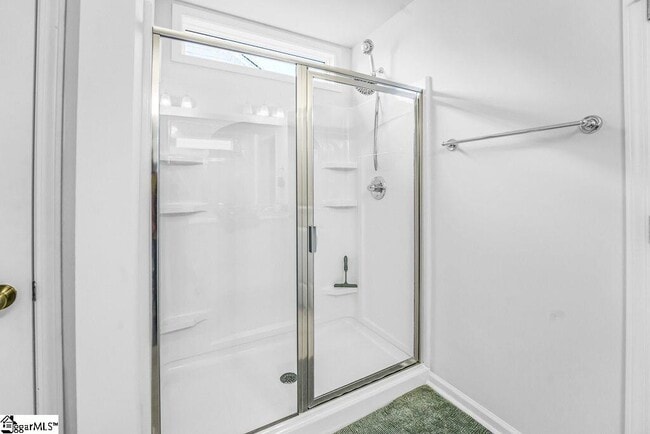 Building Photo - 329 Hartland Pl