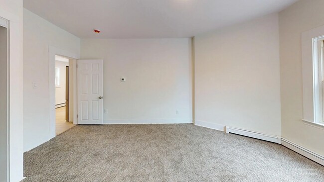 Building Photo - 71 Water St