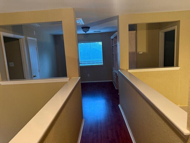 Building Photo - 8406 Manassas Ln