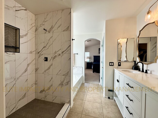 Building Photo - 10582 S Margie Pl