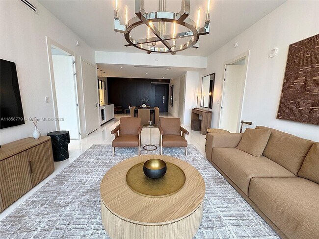 Building Photo - 300 Biscayne Blvd Way
