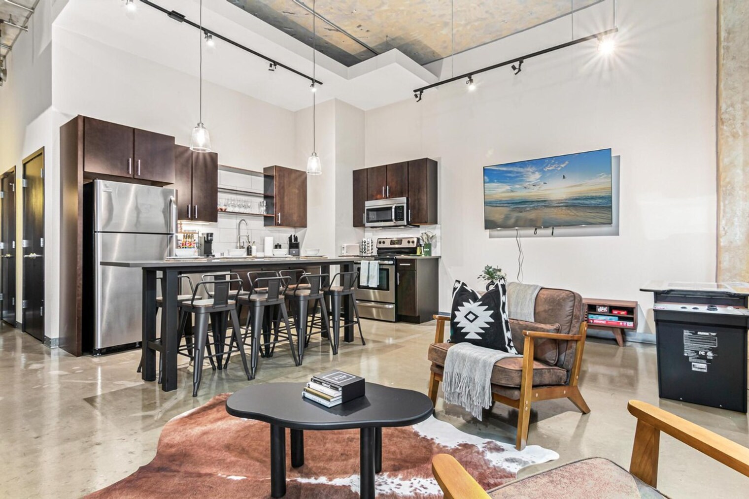 Building Photo - 301 N 7th Ave