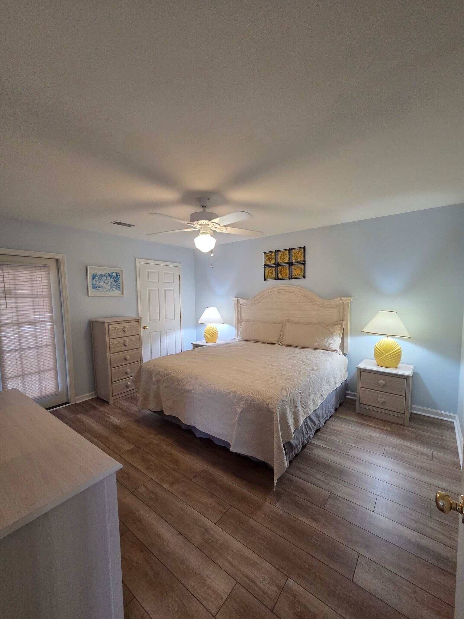 Building Photo - 1258 River Oaks Dr