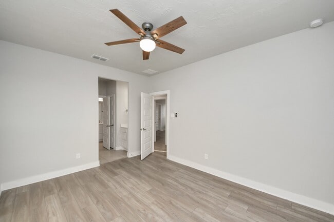 Building Photo - 1710 McCrae Hill Ct