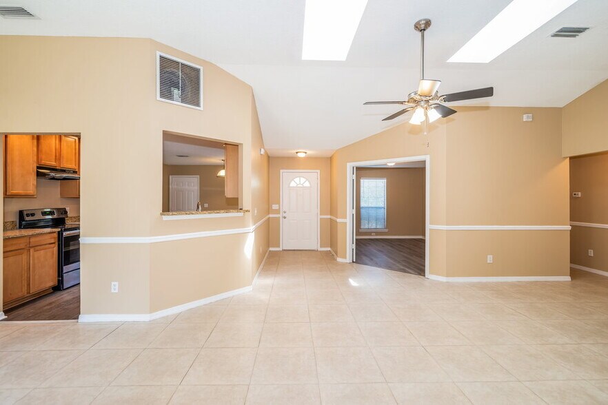 Building Photo - 8536 Iron Mill Ct