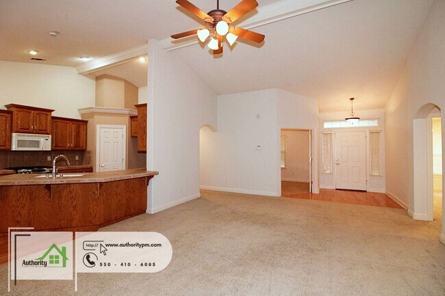 Building Photo - 3377 Heritagetown Dr