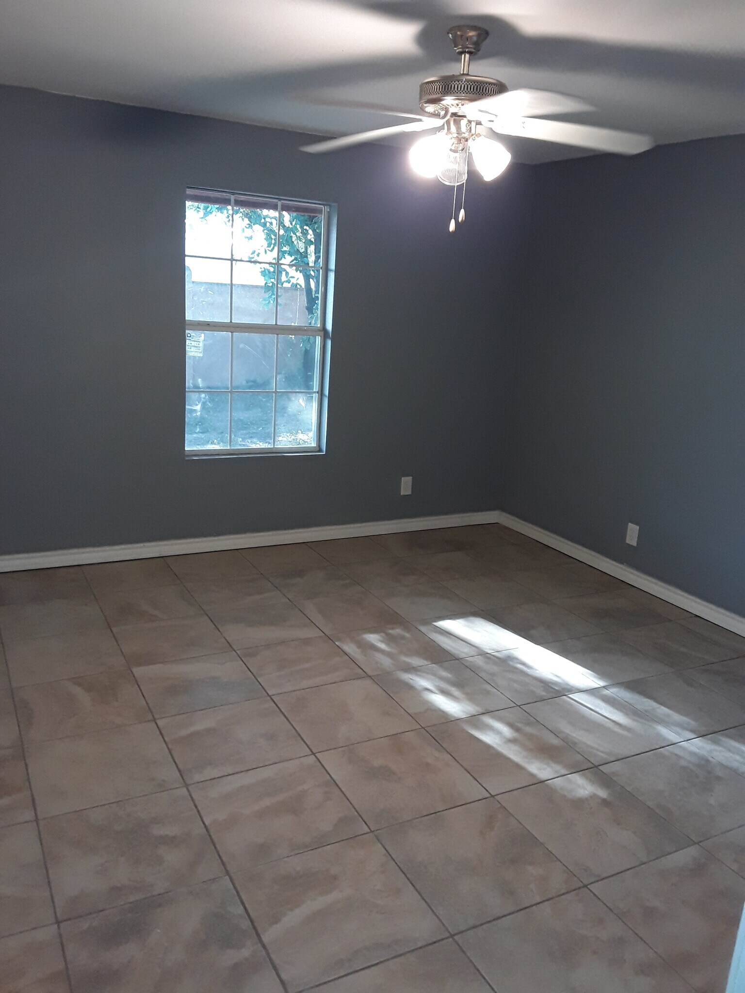 2nd bedroom - 6301 Well Spring Rd