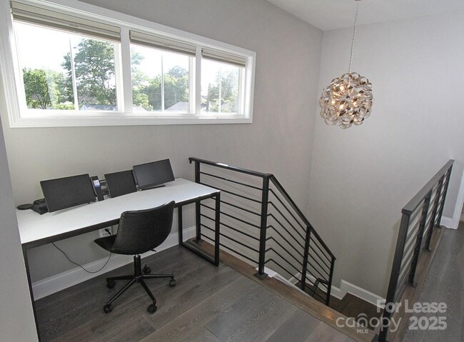 Building Photo - 501 Greystone Rd