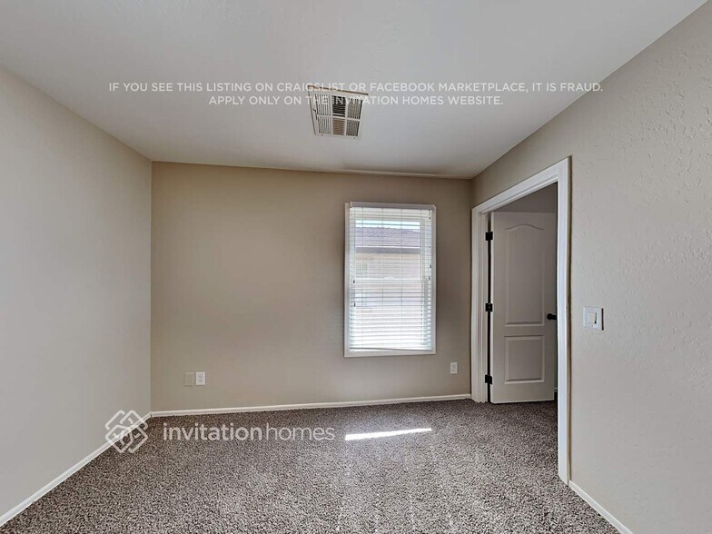 Building Photo - 3723 N 292nd Dr