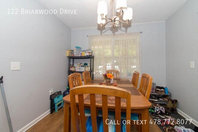 Building Photo - 122 Briarwood Dr