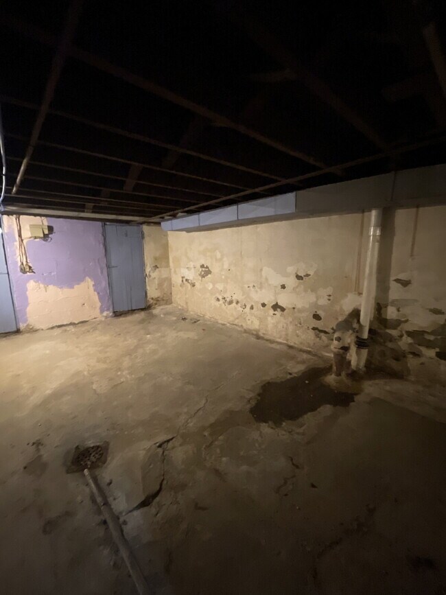 Building Photo - 618 Penn Ave