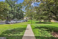 Building Photo - 10631 Montrose Ave