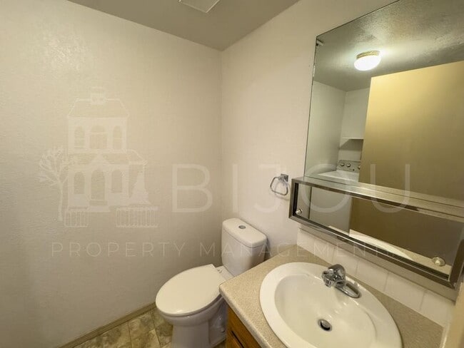 Building Photo - 2146 Baltimore Cir